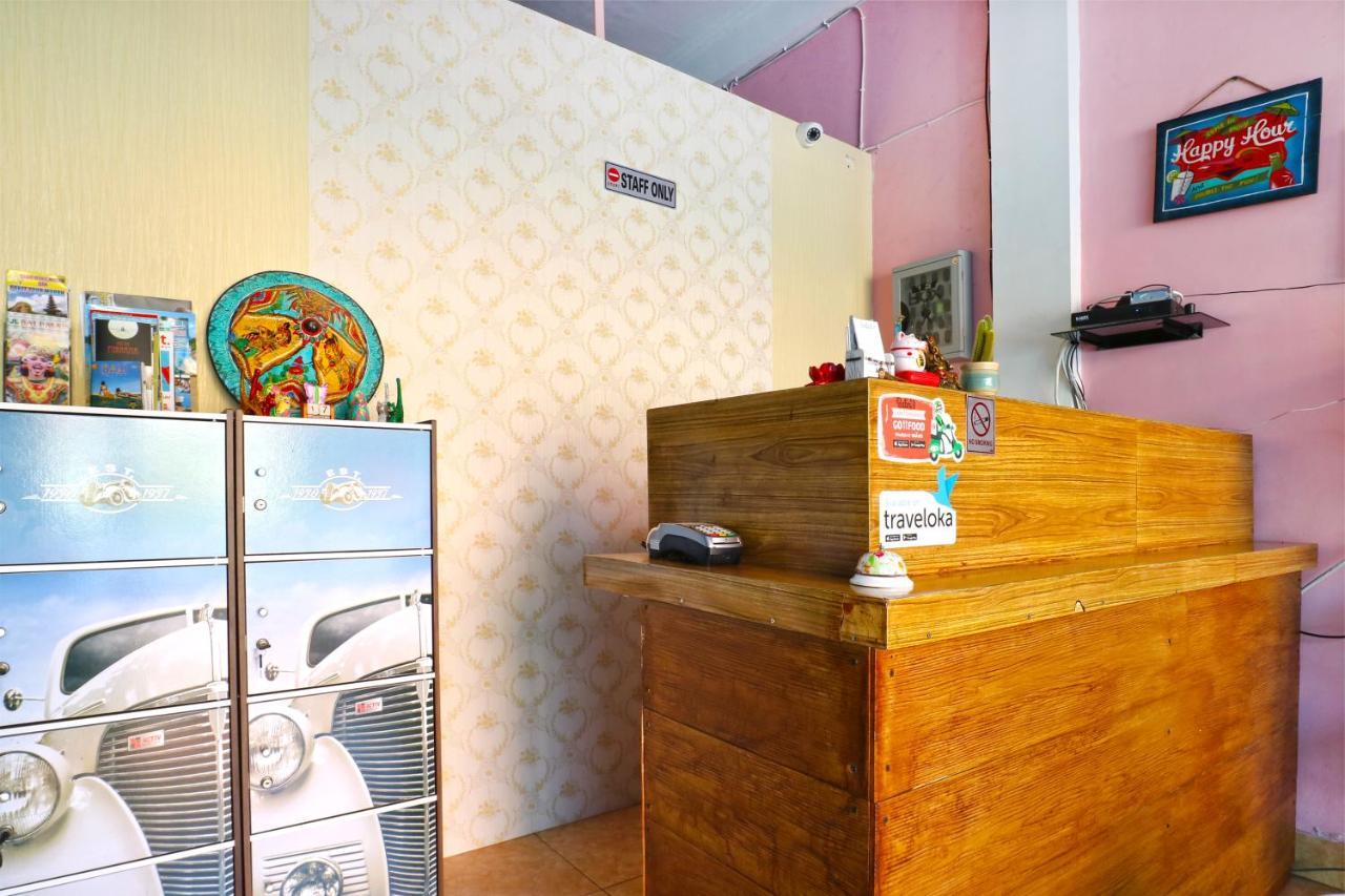 Balini 9 Hostel Denpasar Kültér fotó