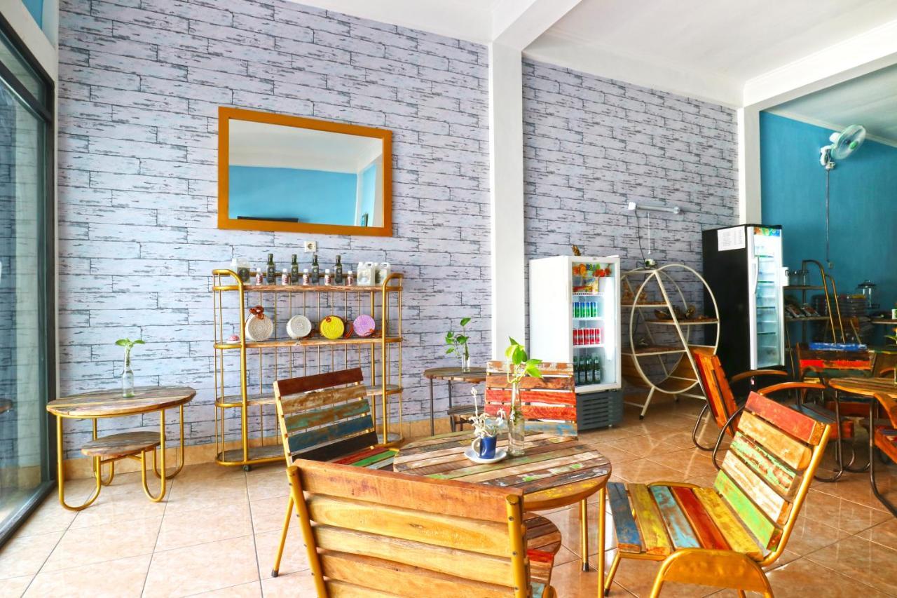 Balini 9 Hostel Denpasar Kültér fotó