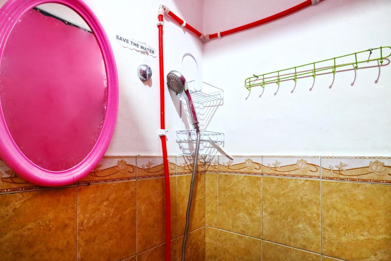 Balini 9 Hostel Denpasar Kültér fotó