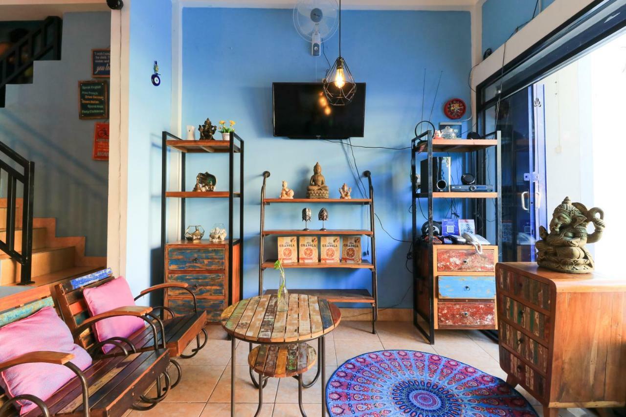 Balini 9 Hostel Denpasar Kültér fotó