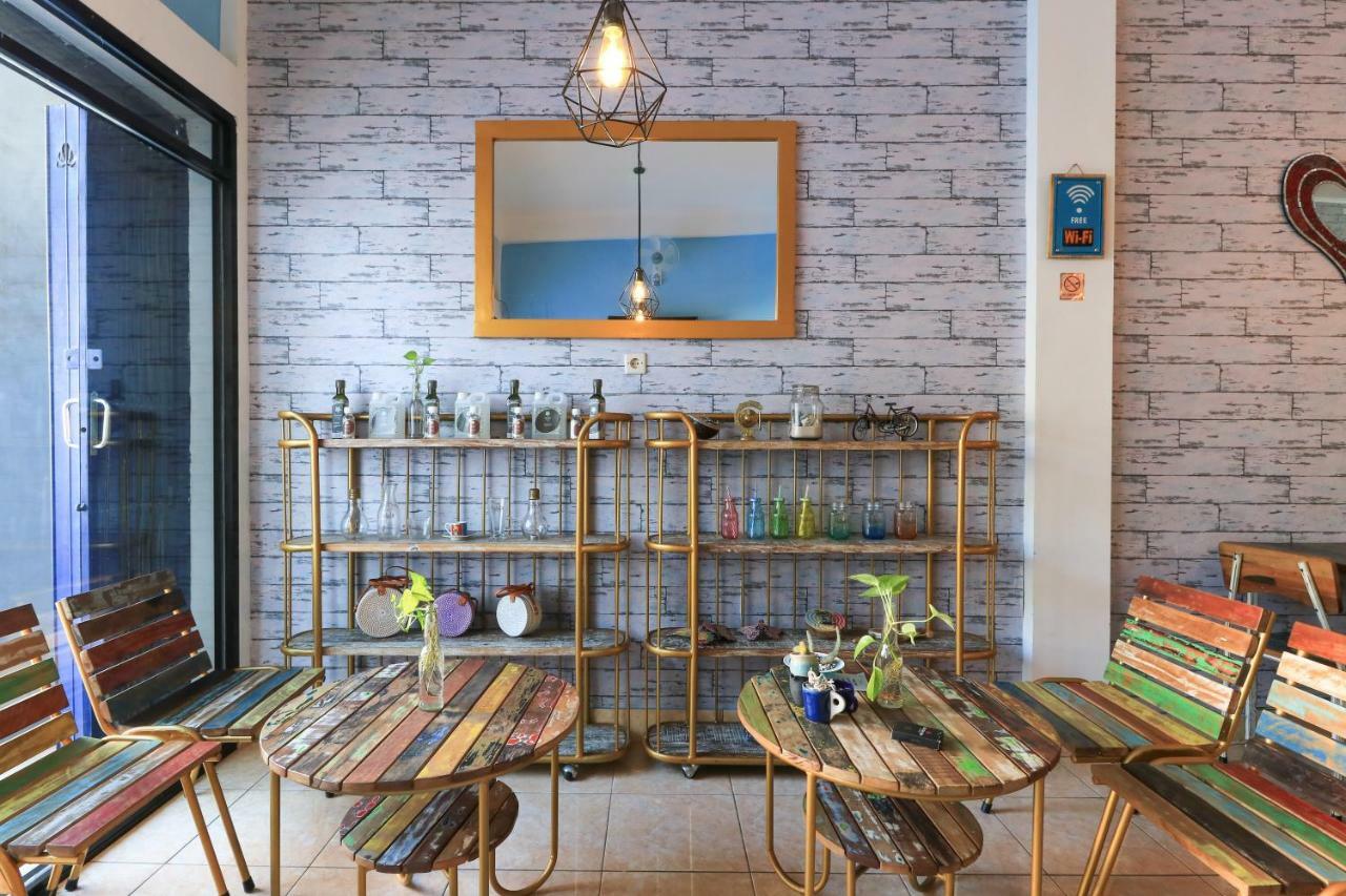 Balini 9 Hostel Denpasar Kültér fotó