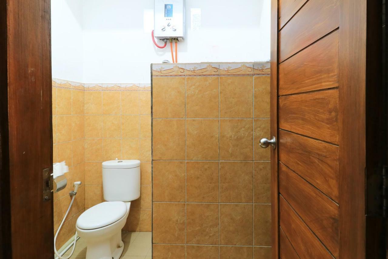 Balini 9 Hostel Denpasar Kültér fotó